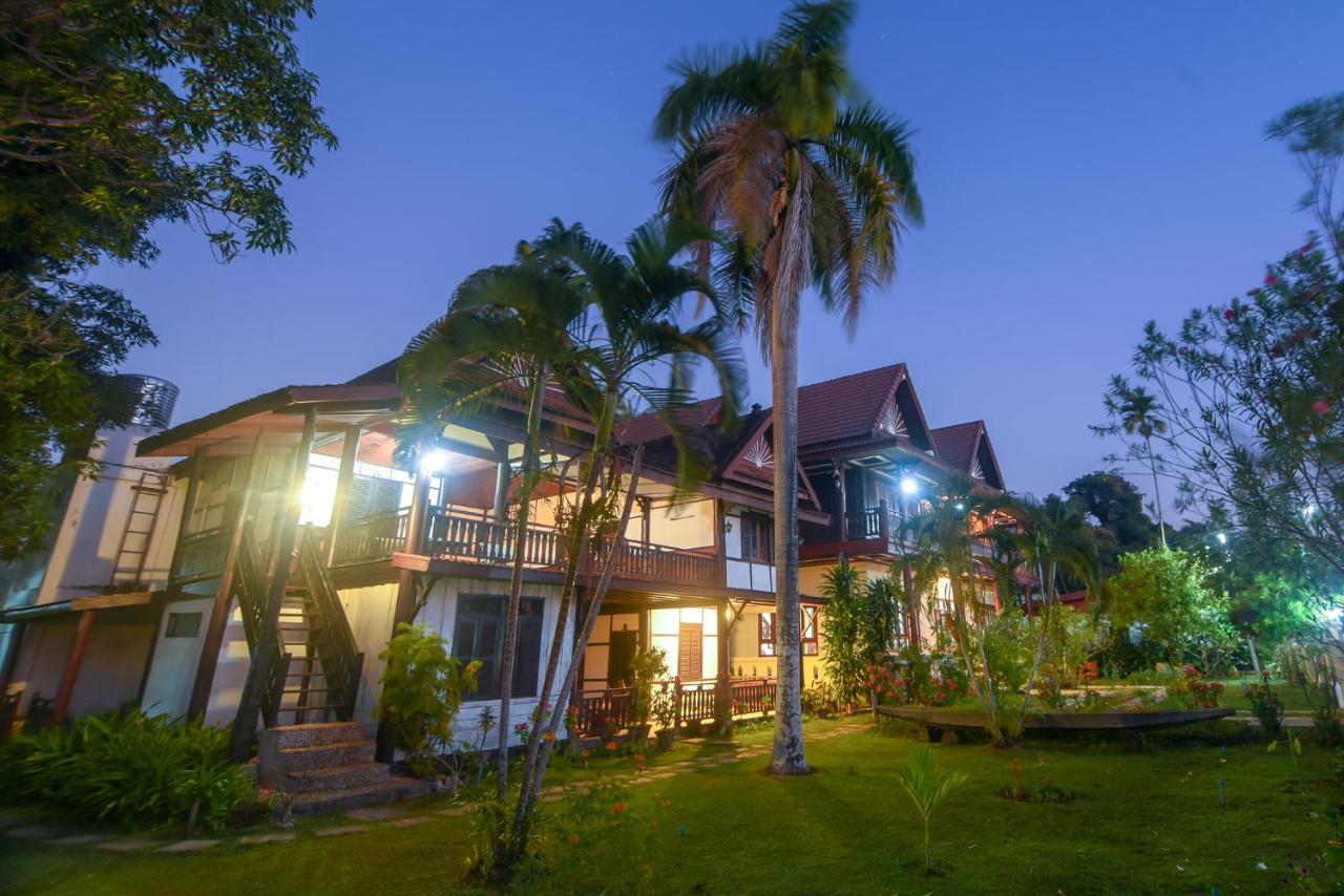 Hotel Kongmany Colonial House à Muang Không Extérieur photo