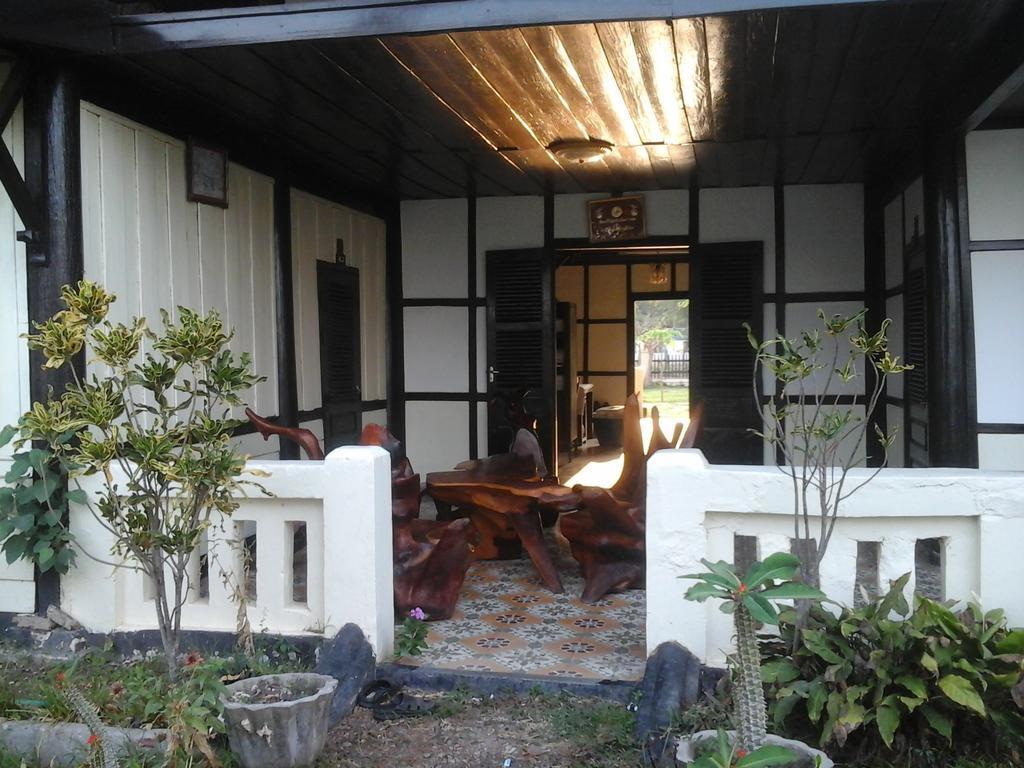 Hotel Kongmany Colonial House à Muang Không Extérieur photo